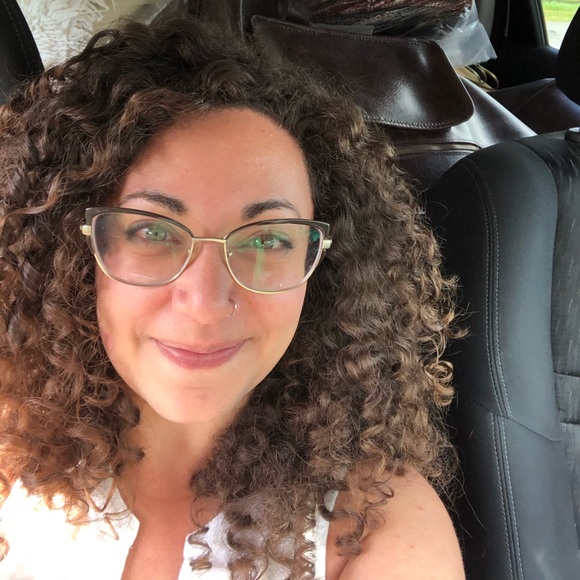 Meet your Posher, Casey - Picture 4 of 4